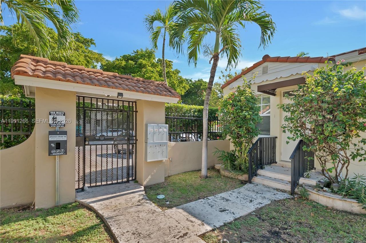 814 Lenox Ave , Unit 8, Miami Beach, FL 33139 Photo