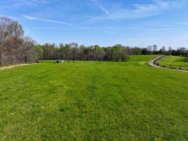 3136 Parks Ridge Road, Russell Springs, KY 42642