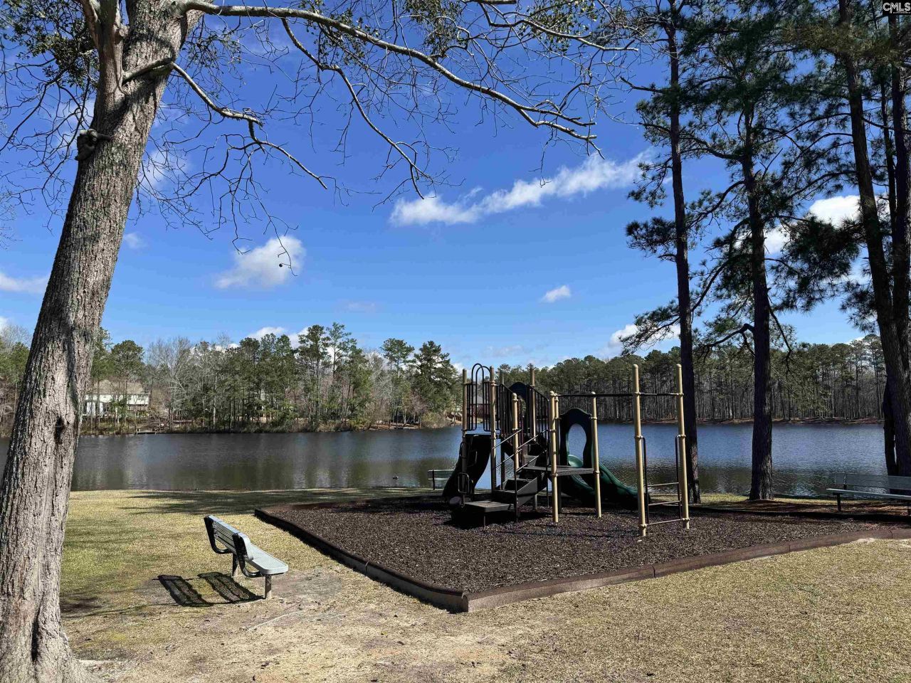 564 Corkscrew Lane Photo 32