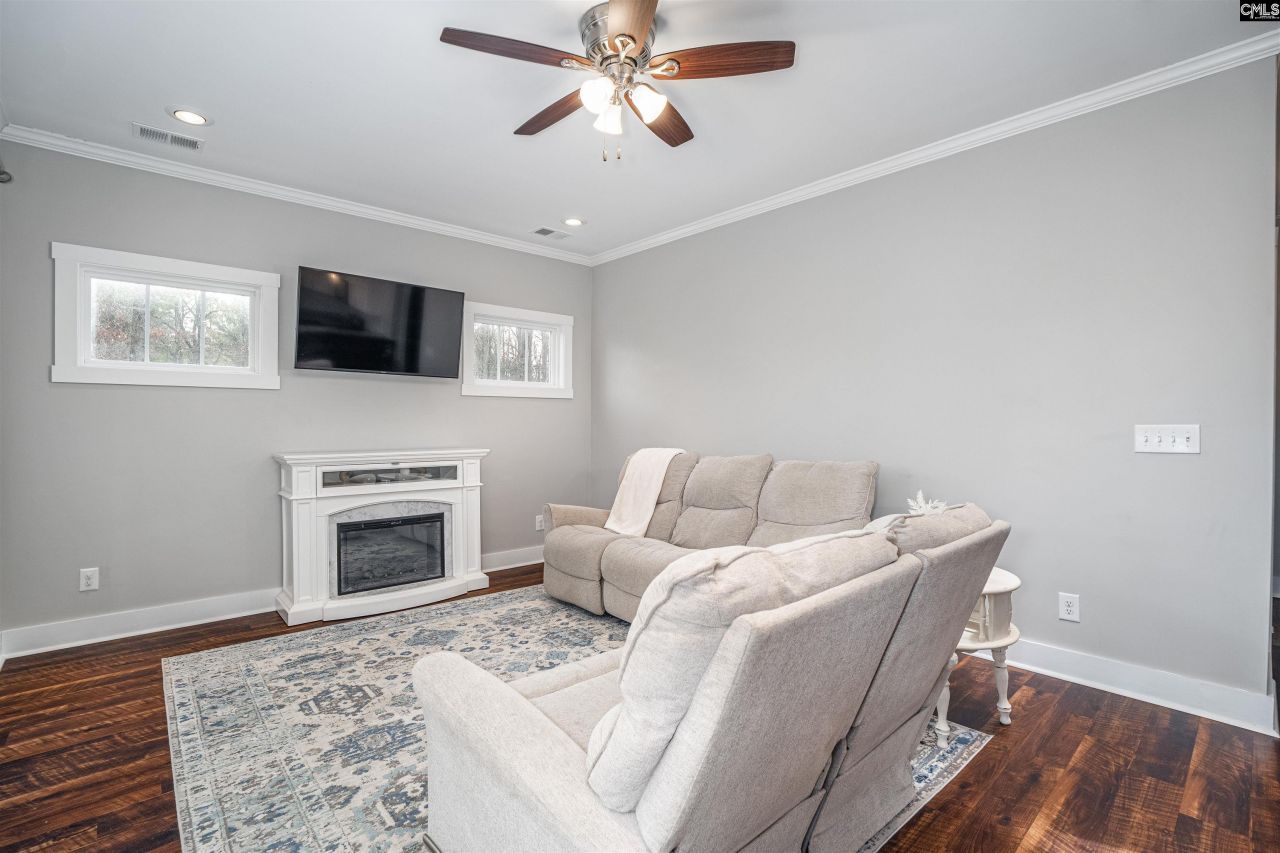 649 Sandbar Road Photo 7