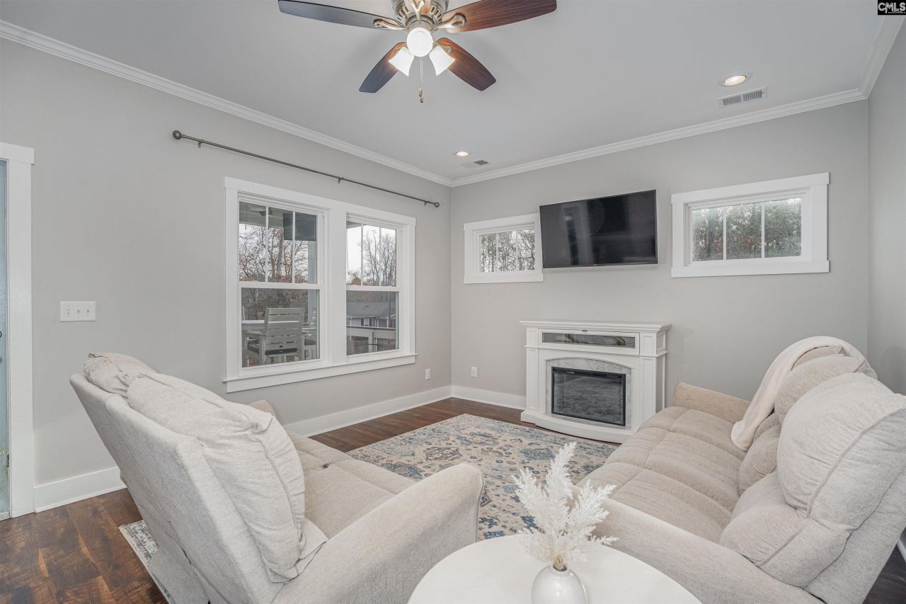 649 Sandbar Road Photo 8