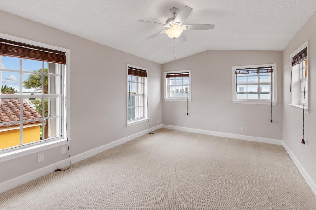 1060 Lake Shore Drive, Unit 201, West Palm Beach, FL 33403 Photo