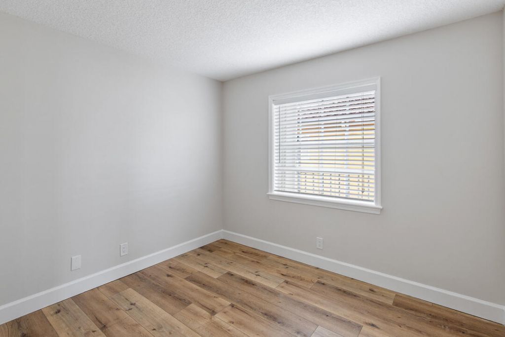 1060 Lake Shore Drive, Unit 201, West Palm Beach, FL 33403 Photo