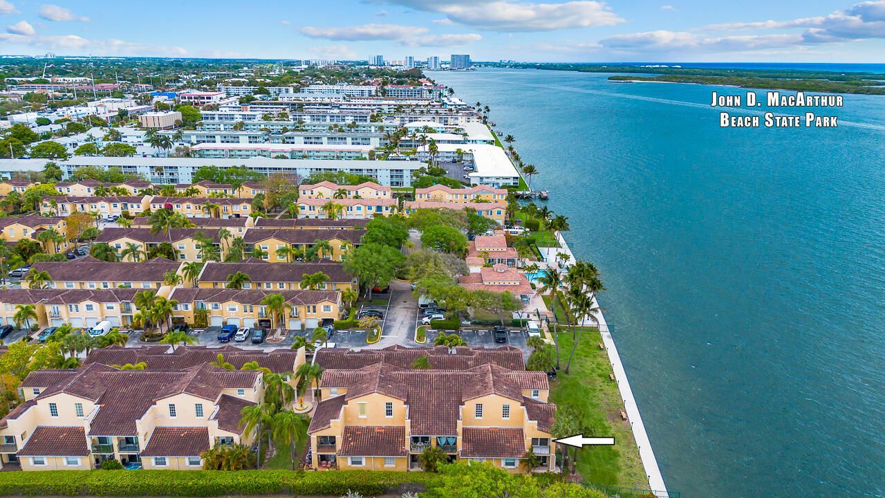 1060 Lake Shore Drive, Unit 201, West Palm Beach, FL 33403 Photo