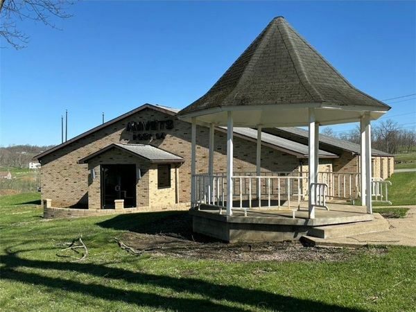 81 United Rd, Mount Pleasant, PA 15666