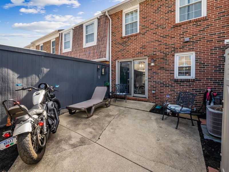 556 Pamlico Street, Columbus, OH 43228 Photo 19