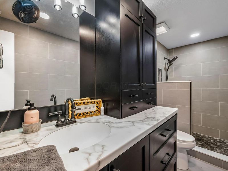 556 Pamlico Street, Columbus, OH 43228 Photo 42