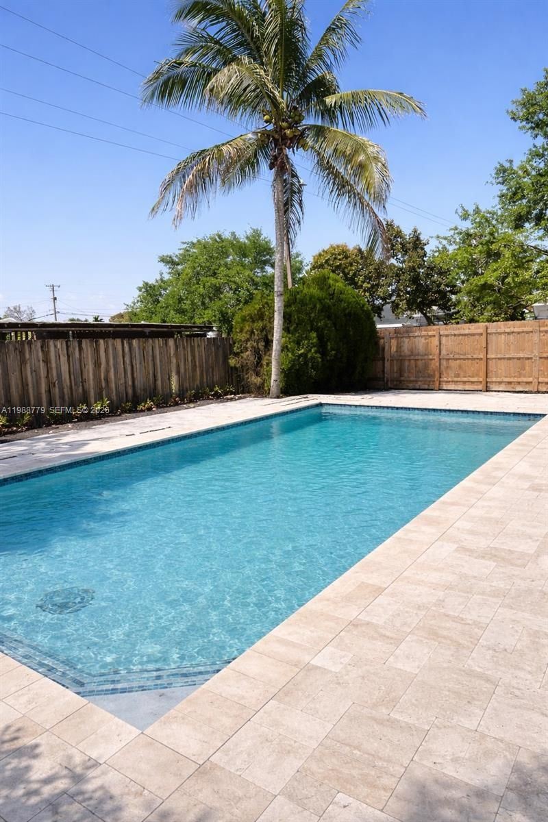 9831 Martinique Dr , Cutler Bay, FL 33189 Photo