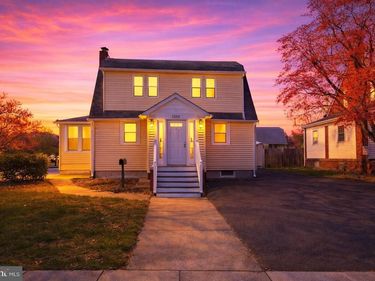 2320 S EADS STREET , ARLINGTON, VA 22202