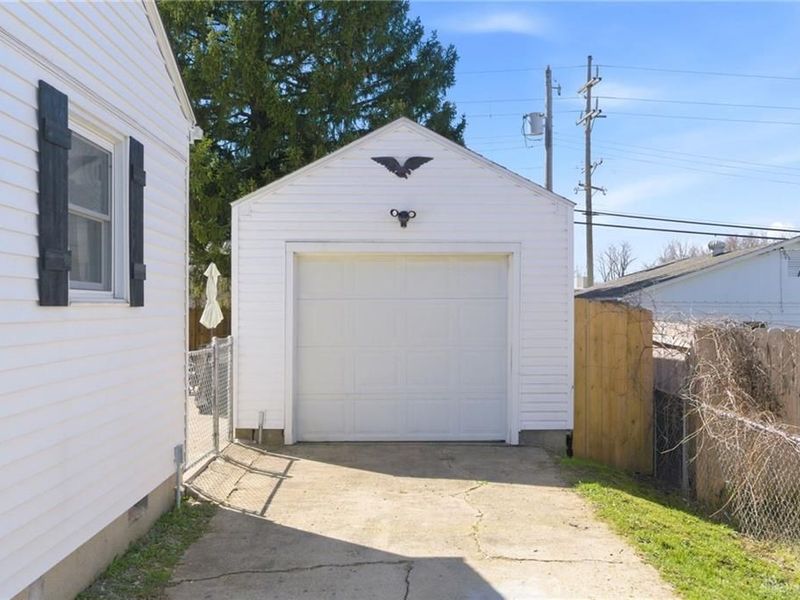 2409 Mayfair Drive, Springfield, OH 45505 Photo 20