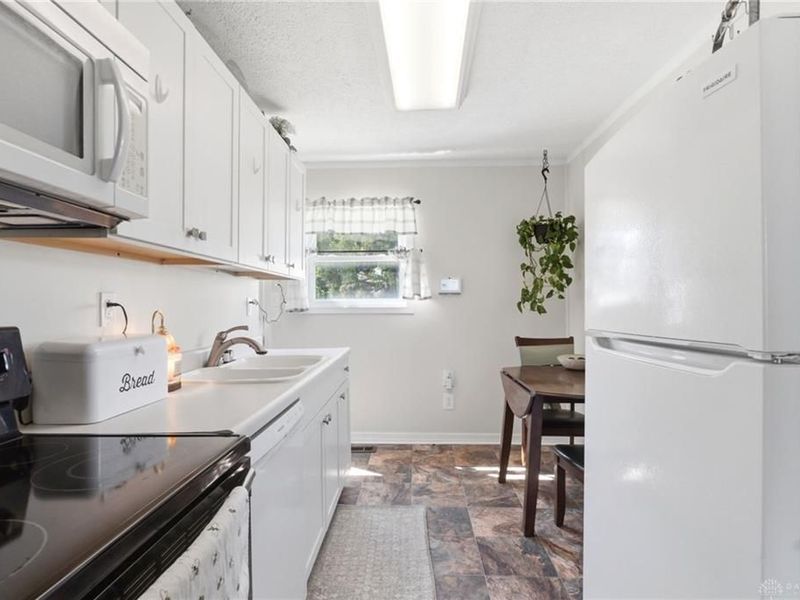 2409 Mayfair Drive, Springfield, OH 45505 Photo 7