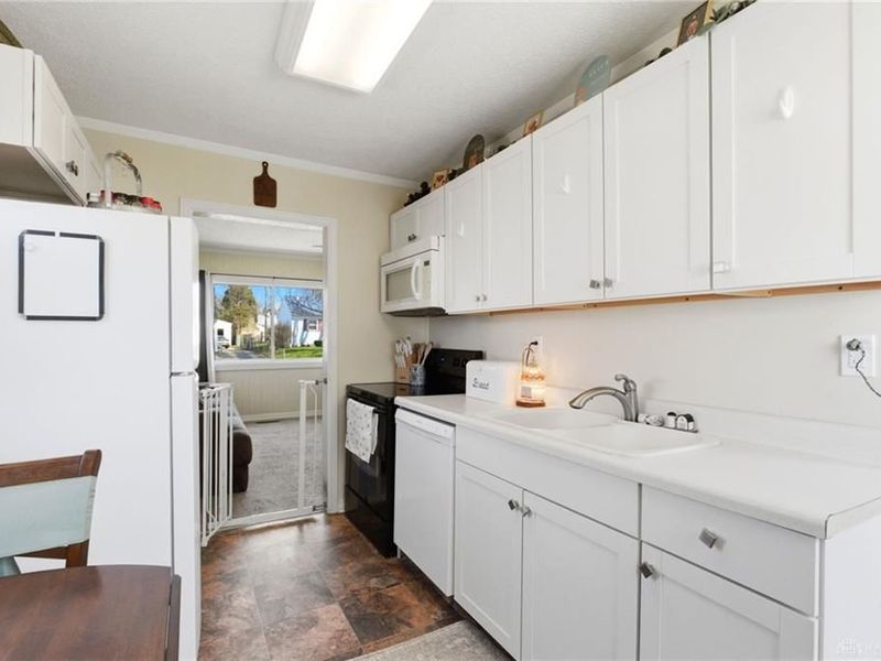 2409 Mayfair Drive, Springfield, OH 45505 Photo 9