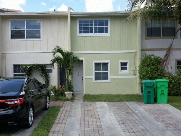 3707 NW 91st Avenue, Sunrise, FL 33351