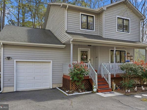 82 SANDYHOOK ROAD, BERLIN, MD 21811