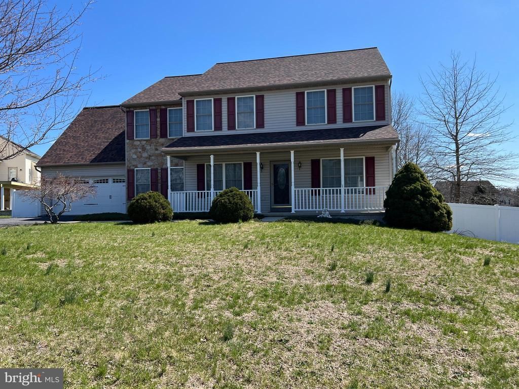 402 HARMONY LANE, DOUGLASSVILLE, PA 19518