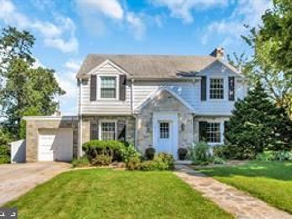 1371 CLOVER LANE , YORK, PA 17403