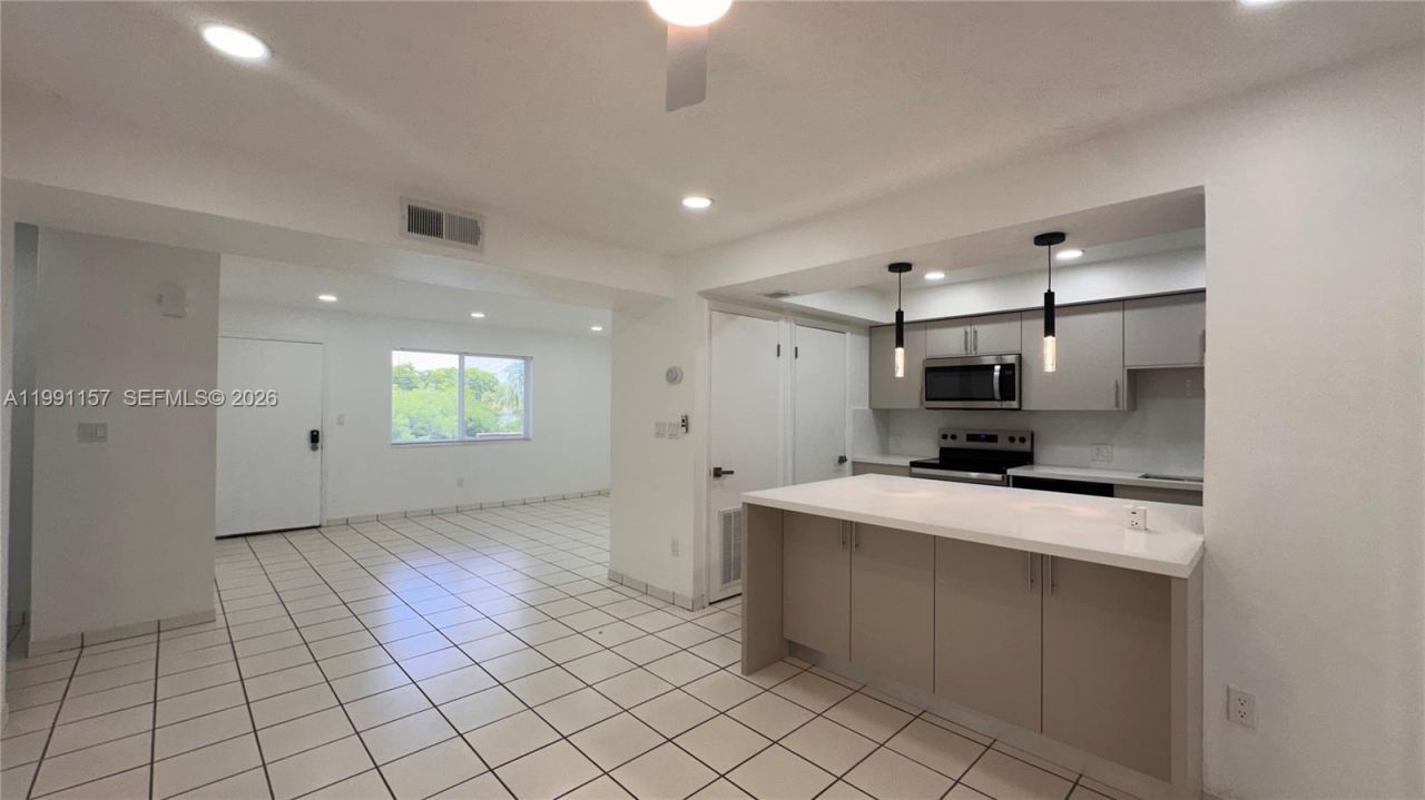 8401 SW 107th Ave, Unit 331E, Miami, FL 33173 Photo