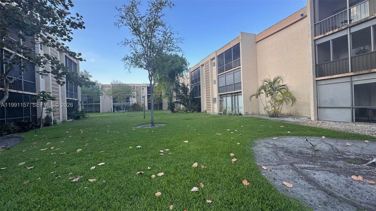8401 SW 107th Ave , Unit 331E, Miami, FL 33173 Photo