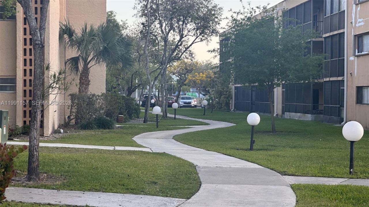 8401 SW 107th Ave , Unit 331E, Miami, FL 33173 Photo