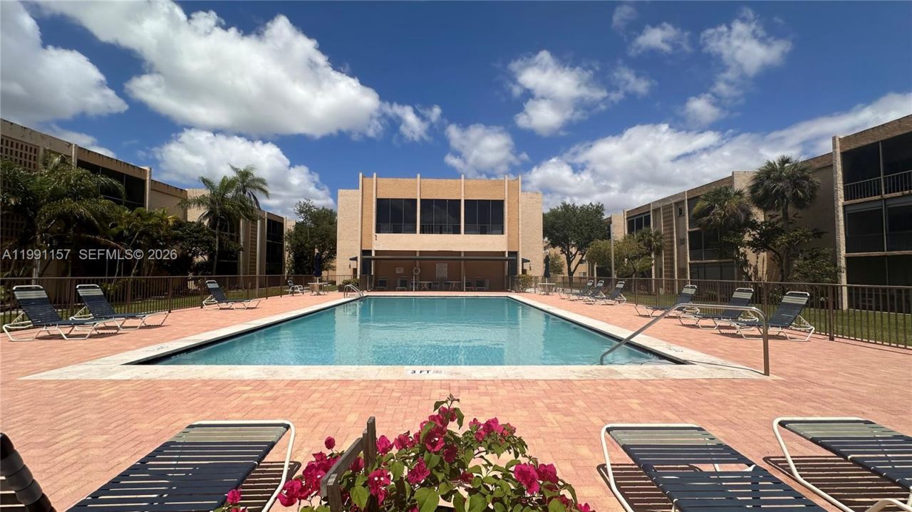 8401 SW 107th Ave, Unit 331E, Miami, FL 33173 Photo