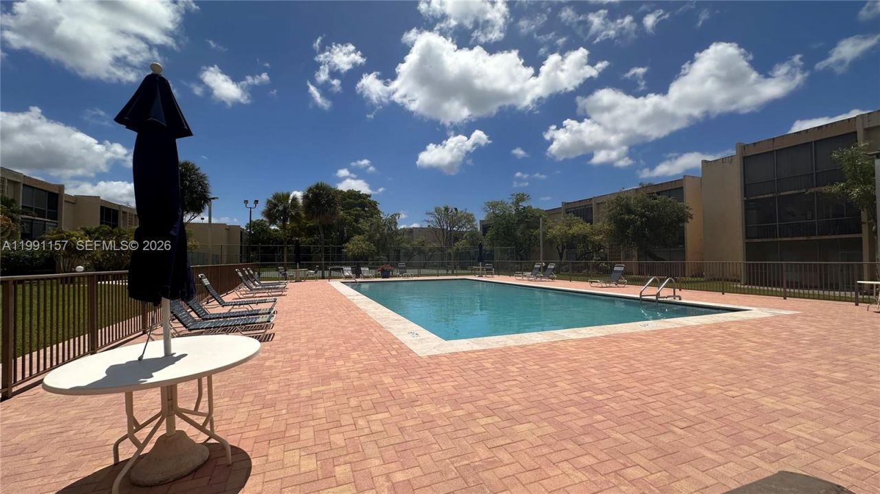8401 SW 107th Ave, Unit 331E, Miami, FL 33173 Photo