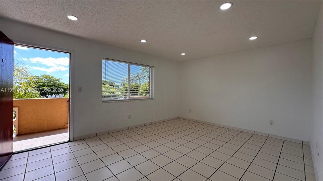 8401 SW 107th Ave, Unit 331E, Miami, FL 33173 Photo
