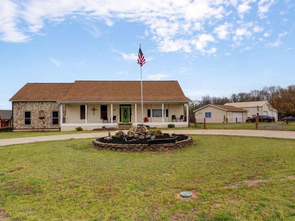 150 Live Oak Lane , Reeds Spring, MO 65737