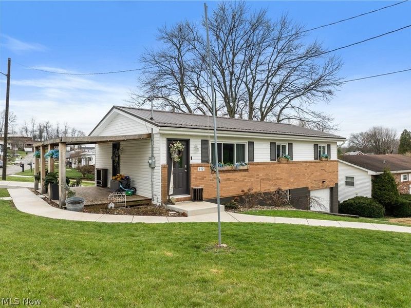 112 Parkview Drive, Wintersville, OH 43953 Photo 1