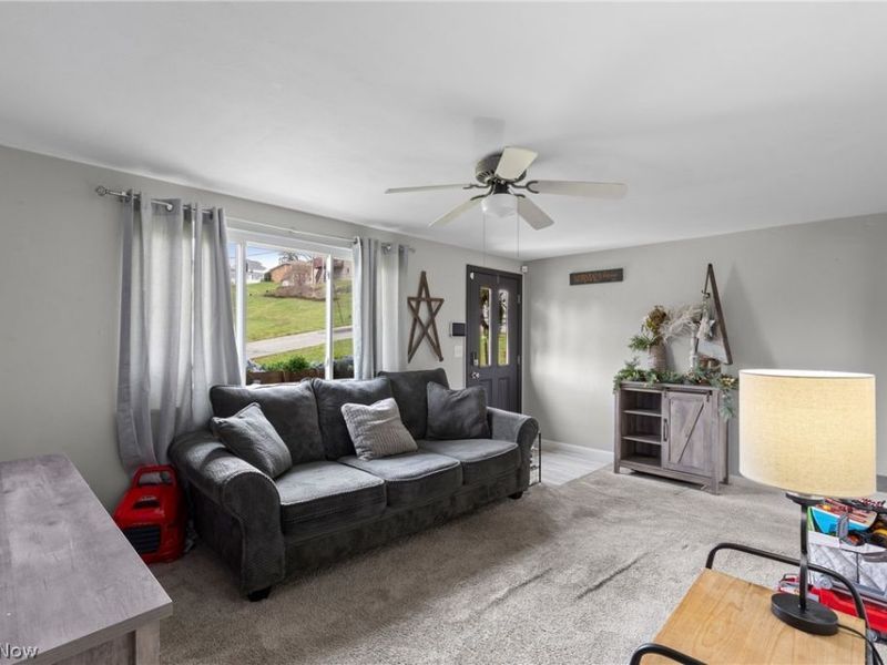 112 Parkview Drive, Wintersville, OH 43953 Photo 6