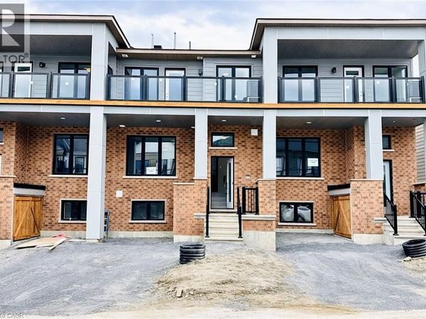 215 SPECKLED ALDER Row, Ottawa, ON K2J0V1