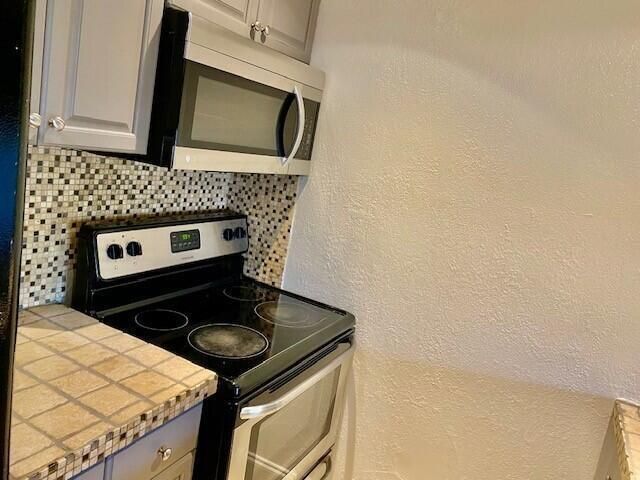 6051 10th Avenue N, Unit 136, Greenacres, FL 33463 Photo