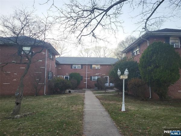 295 Tenafly D, Unit D, TENAFLY, NJ 07670