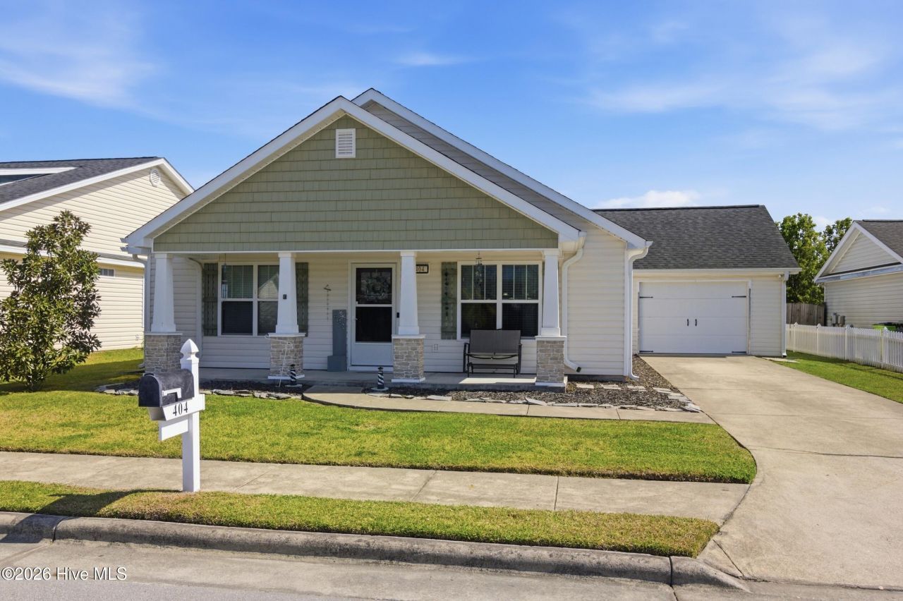 404 Elsmore Drive, New Bern, NC 28562 Main Photo