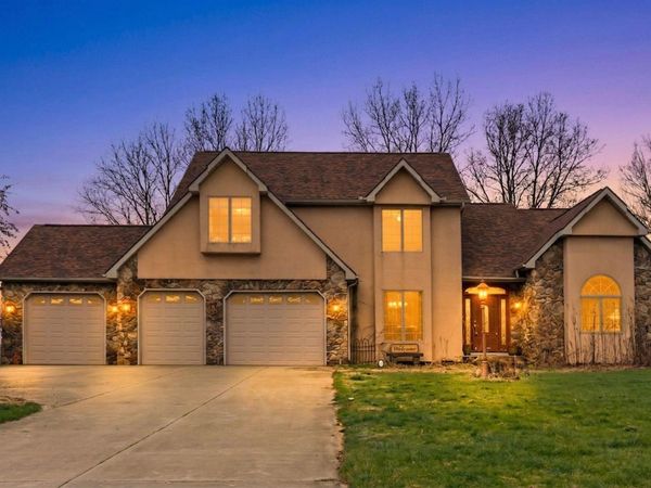 12385 N Camelot Trail, Milford, IN 46542