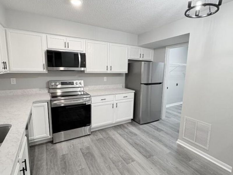 7450 Ridge Edge Court, Unit B, Florence, KY 41042 Photo 7