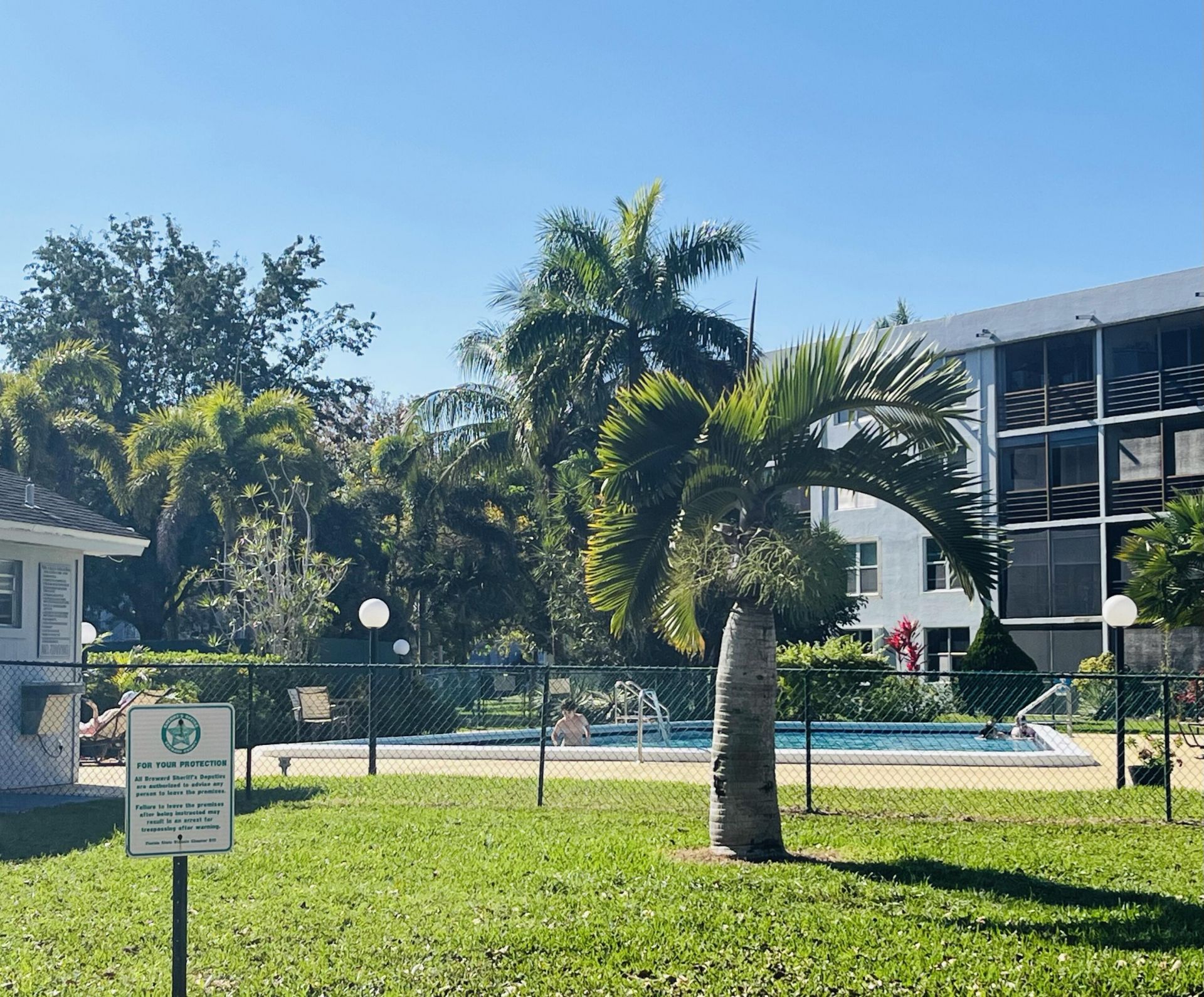 111 Royal Pk Drive, Oakland Park, FL 33309 Photo