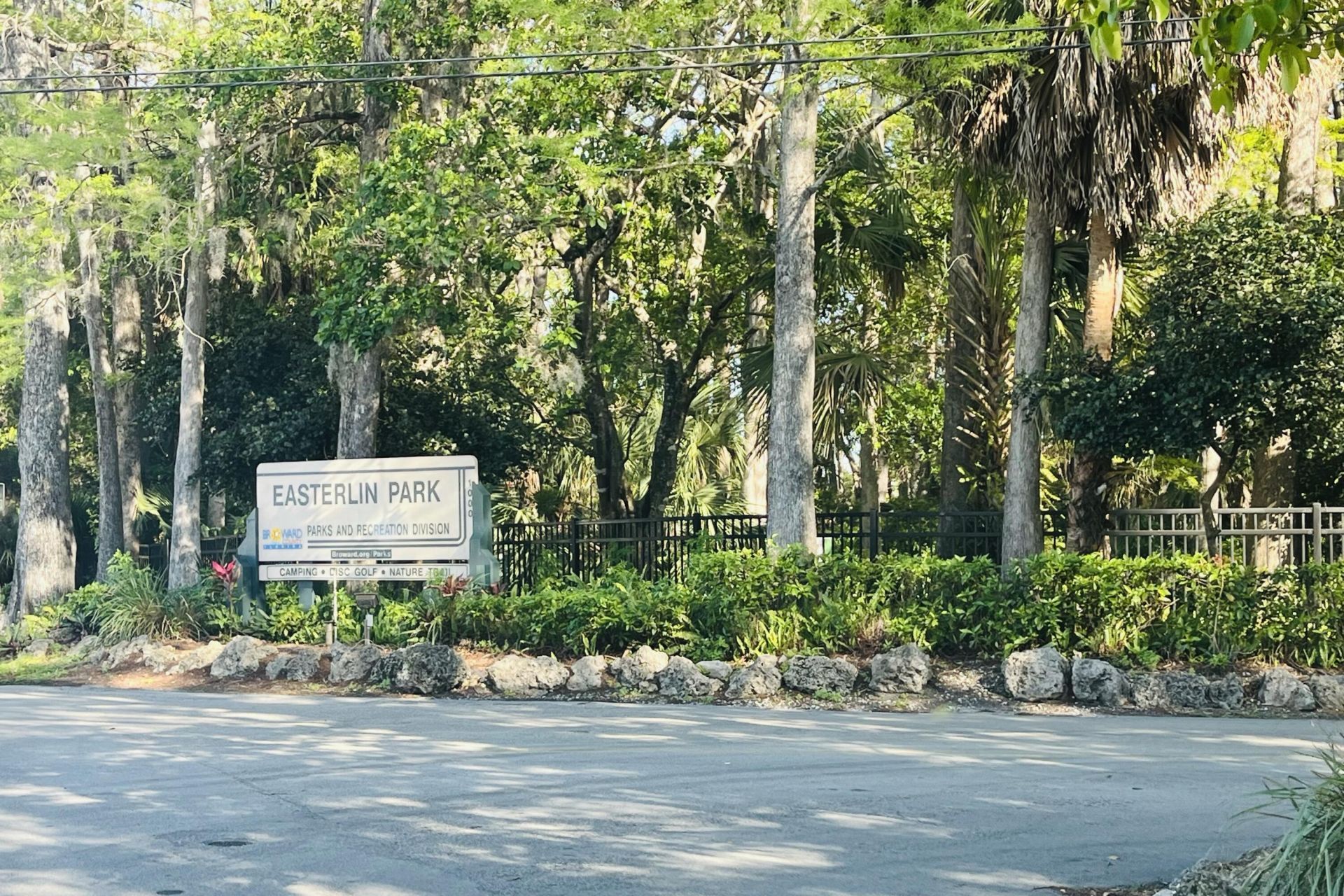 111 Royal Pk Drive, Oakland Park, FL 33309 Photo
