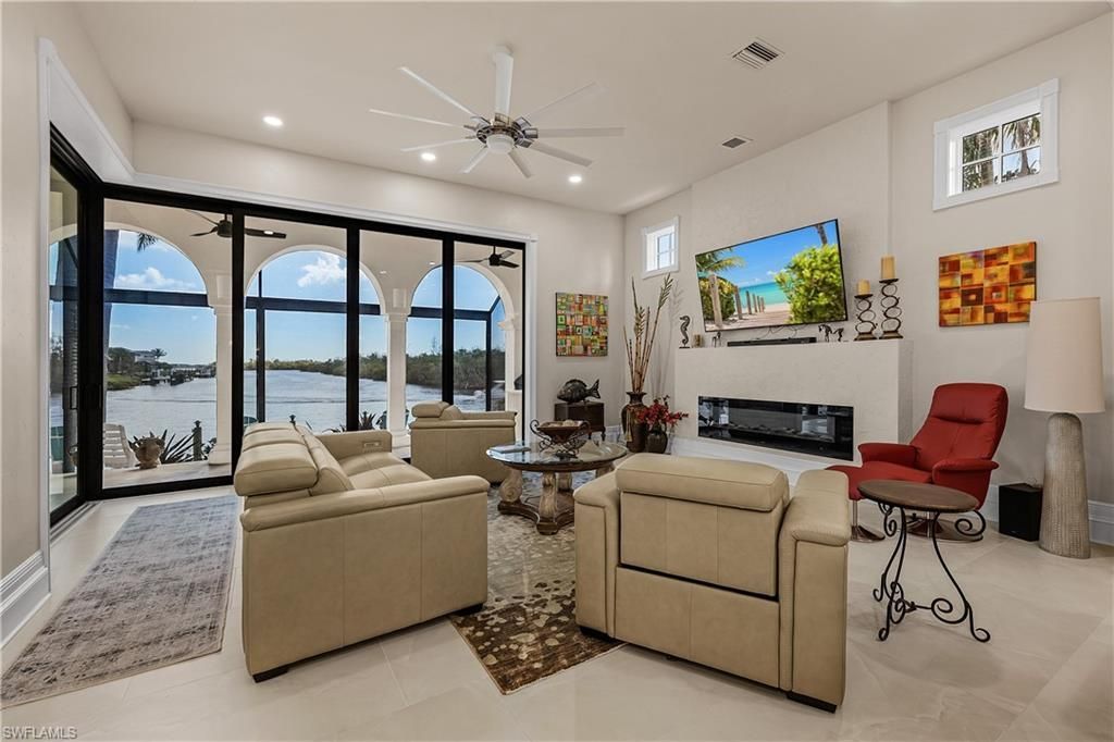 1526 Hermitage Ln, Cape Coral, FL 33914 Photo