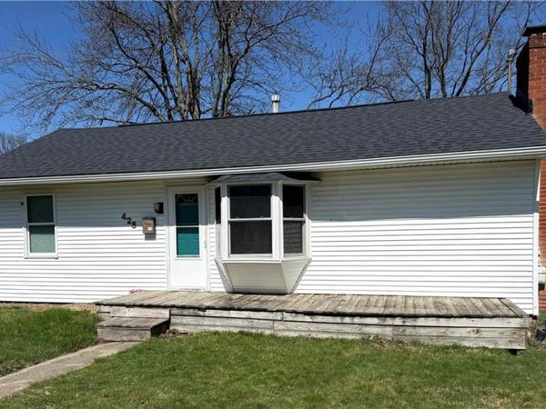 425 Second Street, Brewster, OH 44613