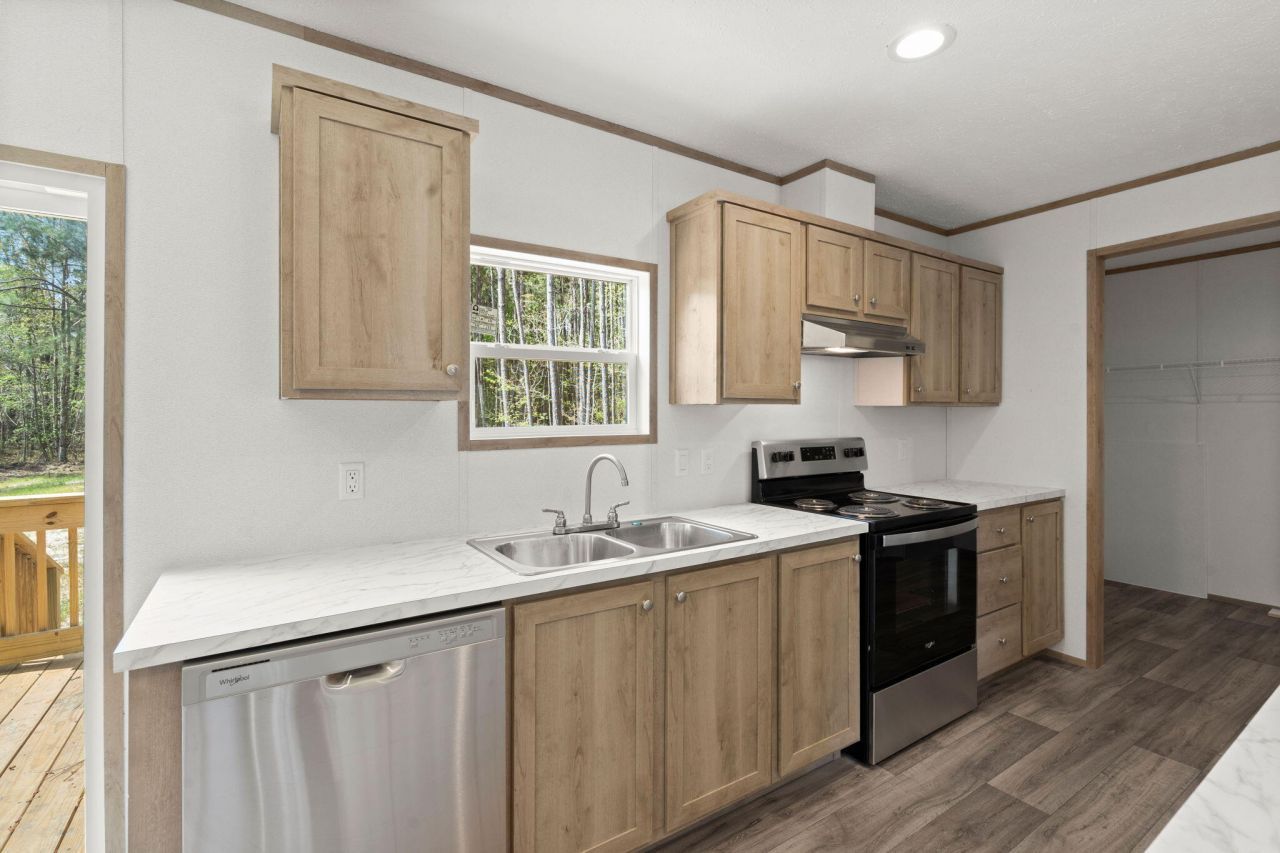 8996 Old State Road Photo 10