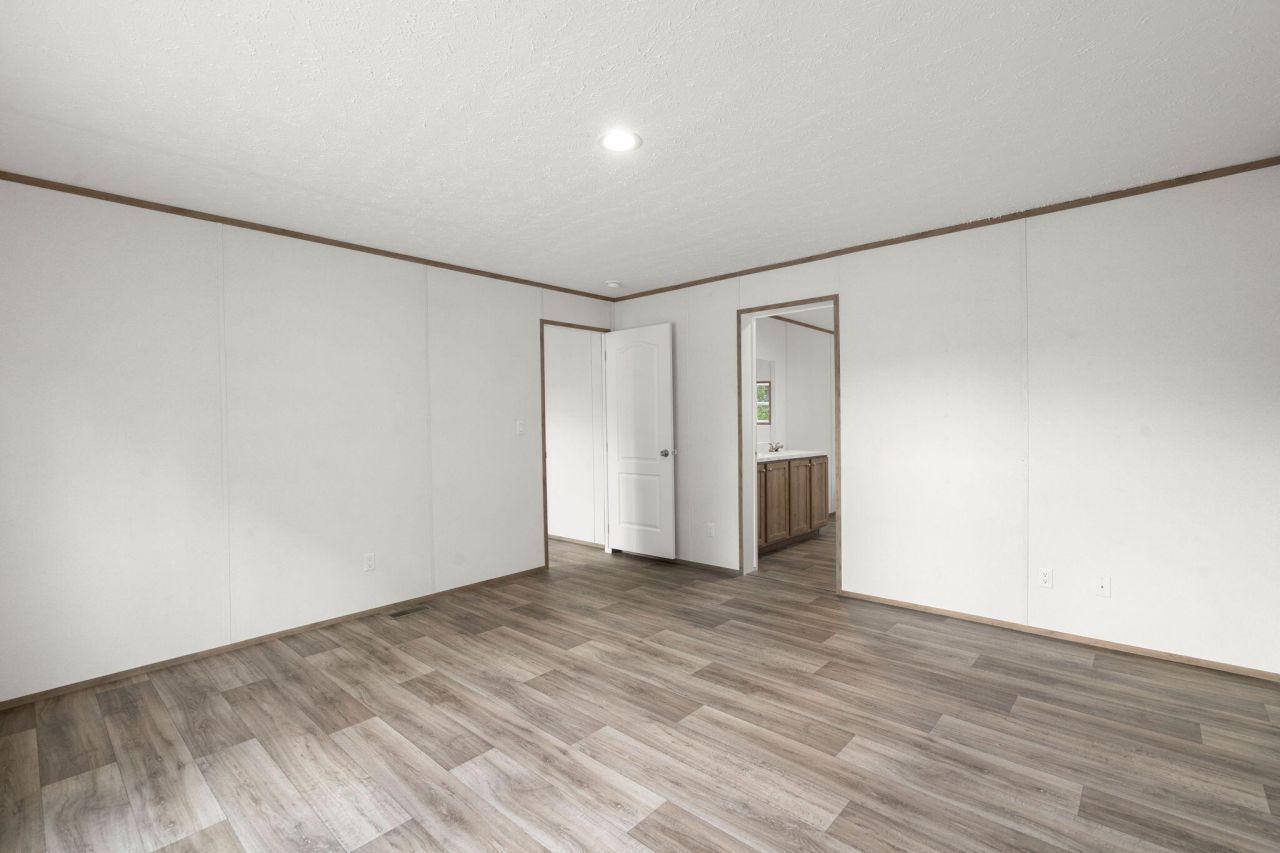 8996 Old State Road Photo 15