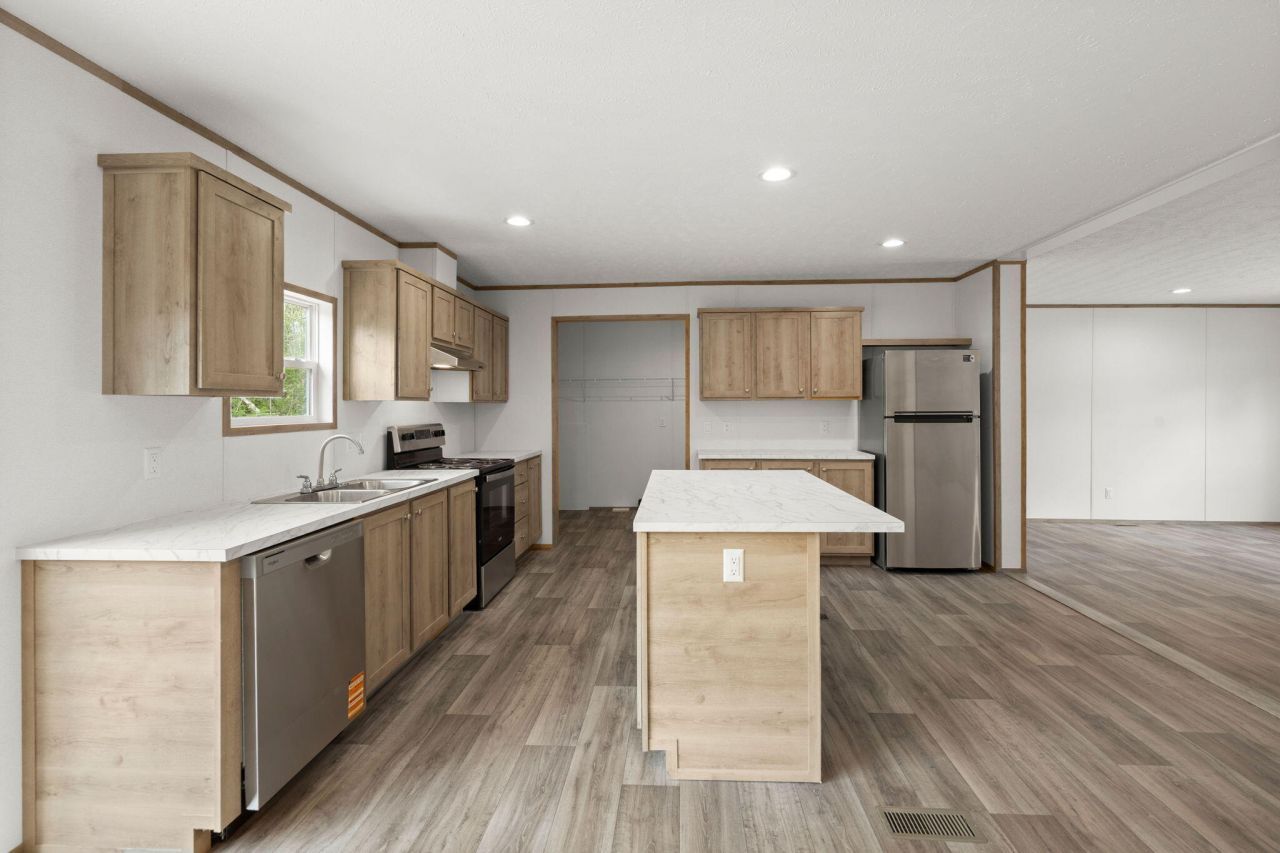 8996 Old State Road Photo 9