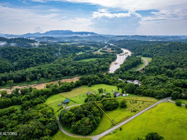 145 Mountain Mist Drive, Del Rio, TN 37727