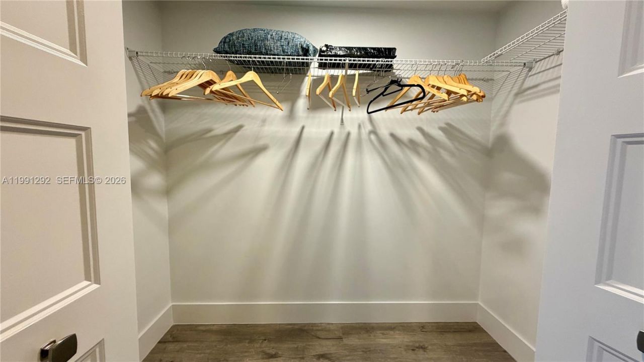 555 NE 15th St, Unit 29F, Miami, FL 33132 Photo