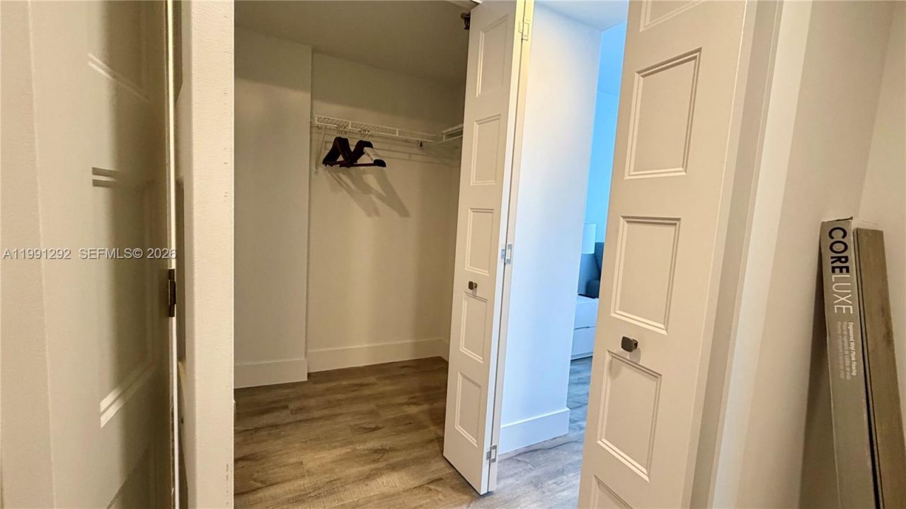 555 NE 15th St, Unit 29F, Miami, FL 33132 Photo