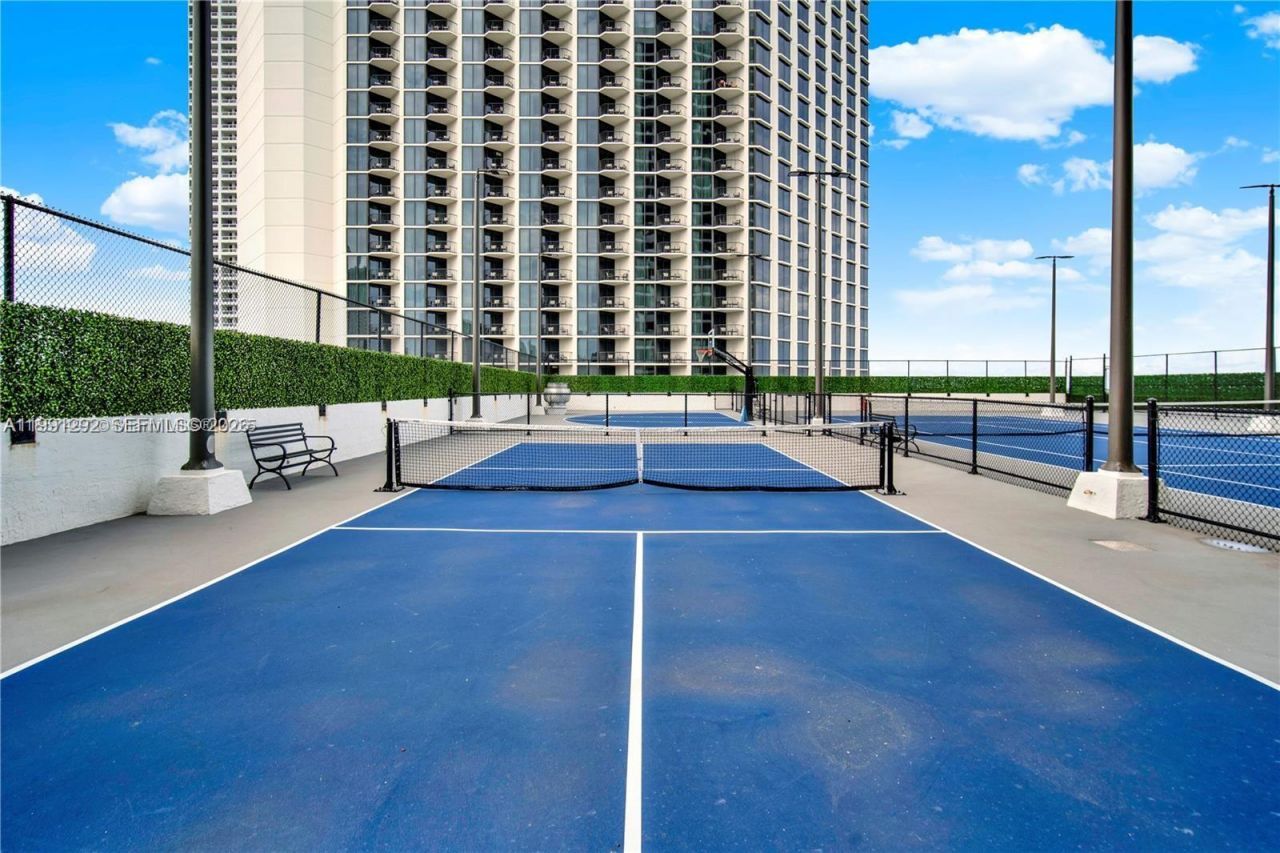 555 NE 15th St , Unit 29F, Miami, FL 33132 Photo