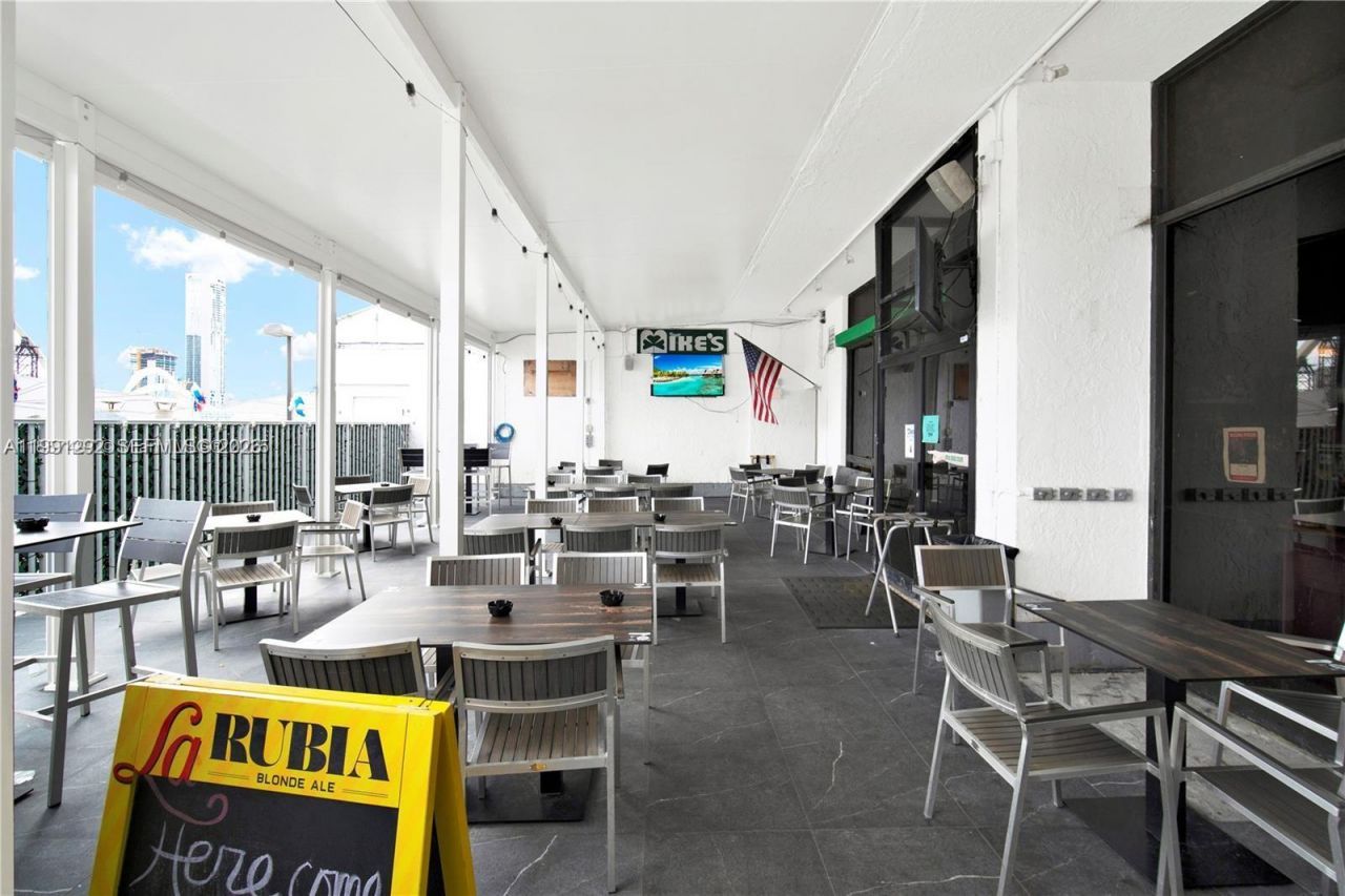 555 NE 15th St, Unit 29F, Miami, FL 33132 Photo