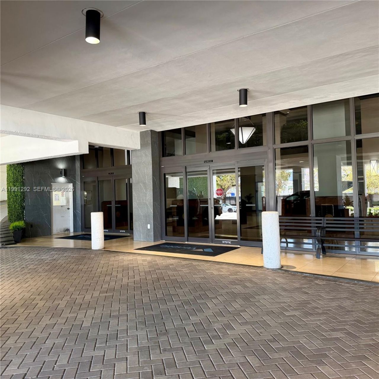 555 NE 15th St, Unit 29F, Miami, FL 33132 Photo