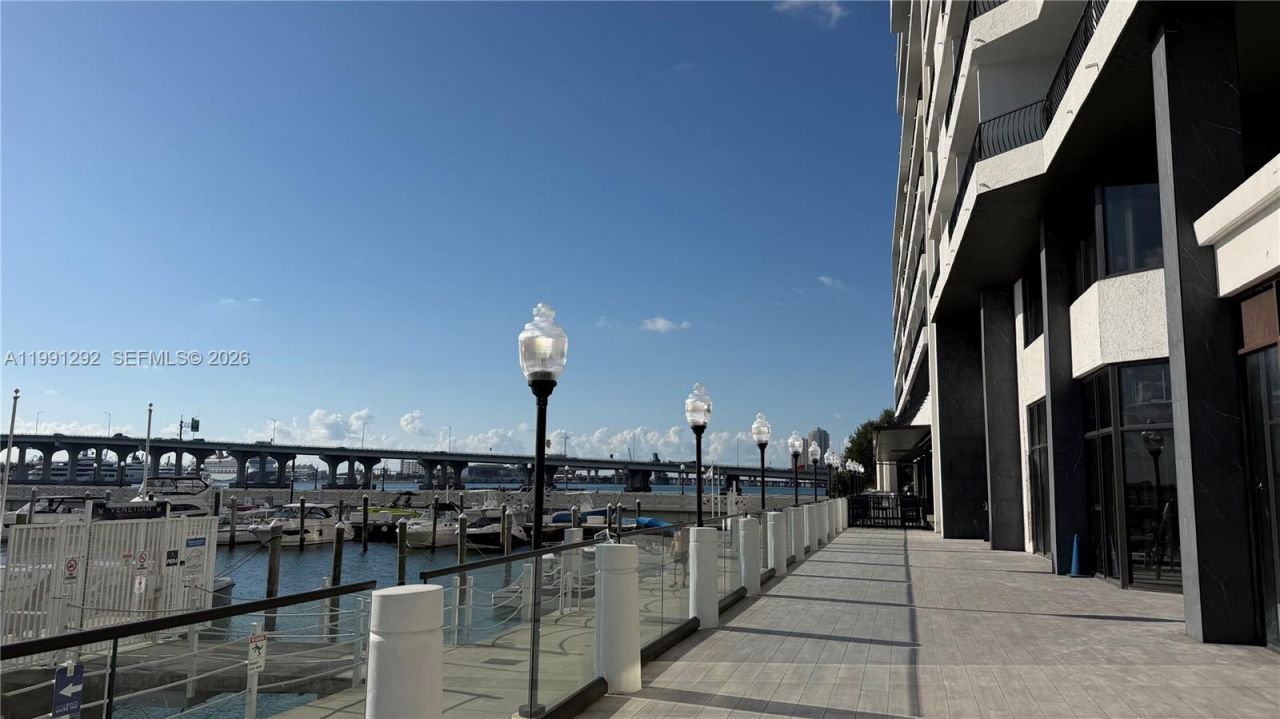 555 NE 15th St, Unit 29F, Miami, FL 33132 Photo
