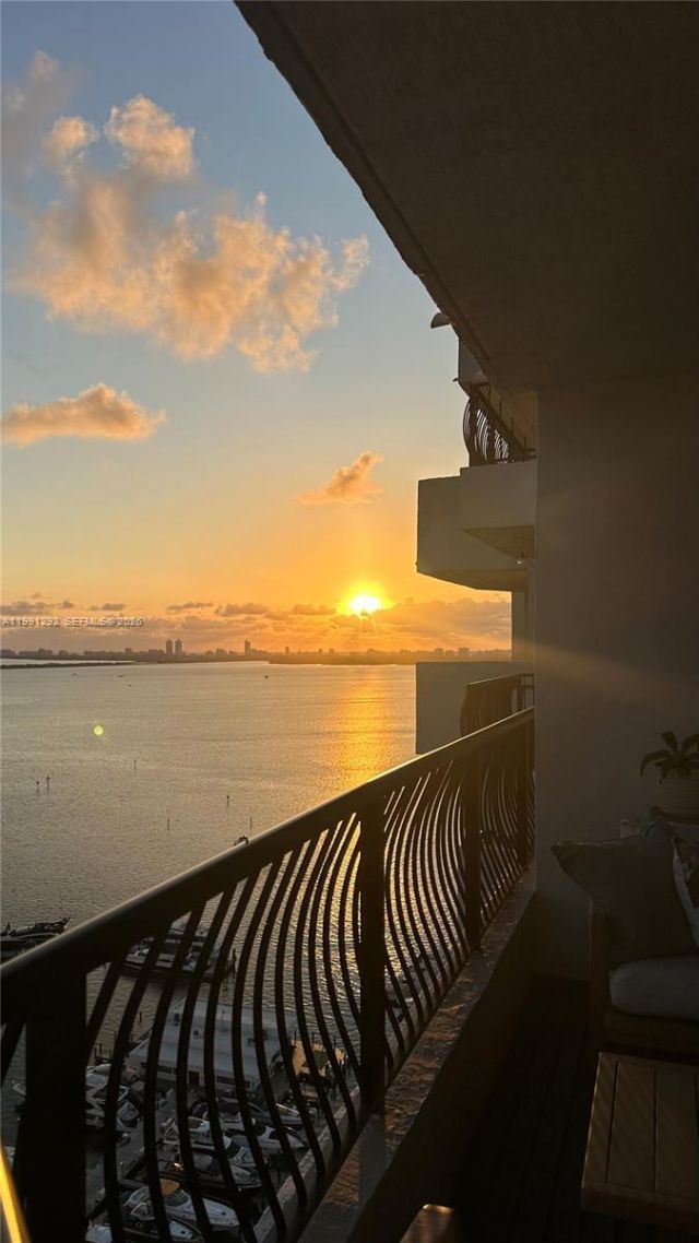 555 NE 15th St , Unit 29F, Miami, FL 33132 Photo